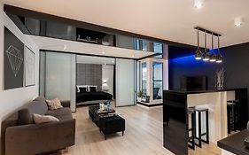 Diamonds Apartment